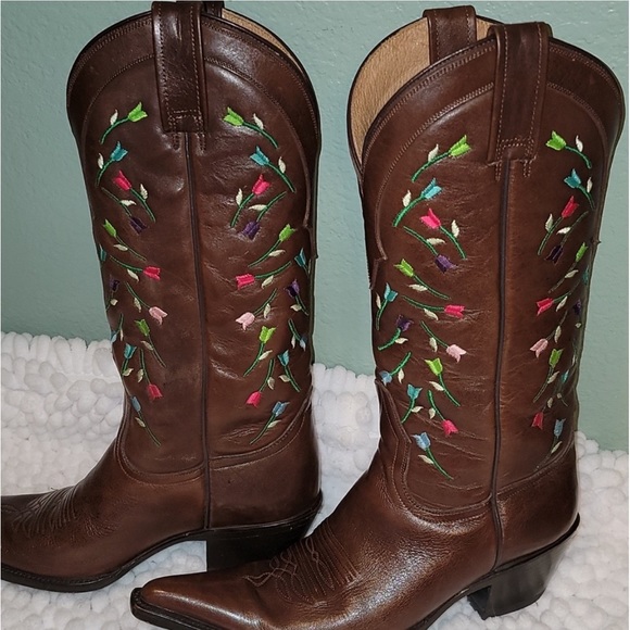 Hand made Lane, Brown Falling Flowers Western Boot - Picture 4 of 16
